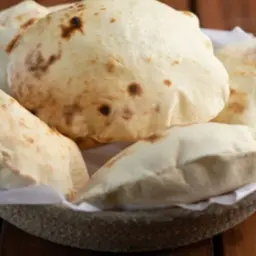 خبز عربي